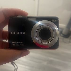 Fujifilm Digital Camera with 5x Zoom